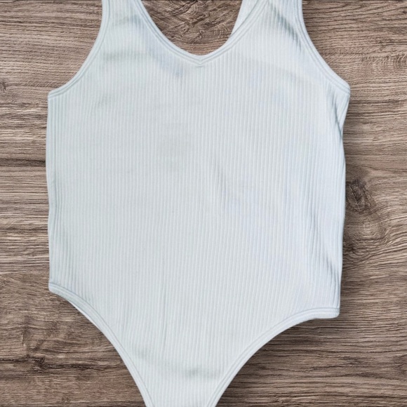 gypsy and jade Tops - NWOT Gypsy and Jade Elegant White Ribbed Bodysuit Size XS/S